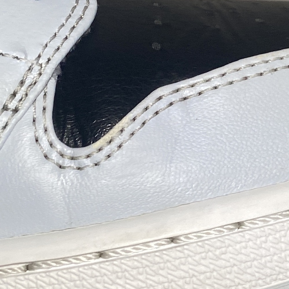 *Rare* Air Jordan 1 Retro Mid 'Wolf Grey' - Picture 13 of 15